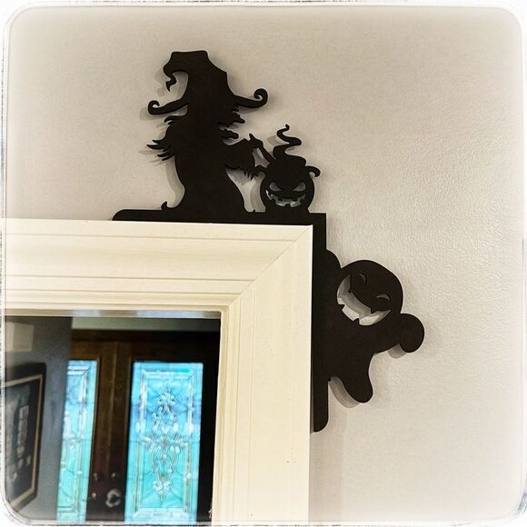 Halloween decor  - Picture 2 of 4